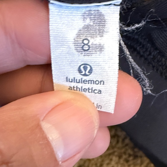 Lululemon Energy Bra Exhale Black - Strappy Mesh Size 8 - Picture 5 of 5